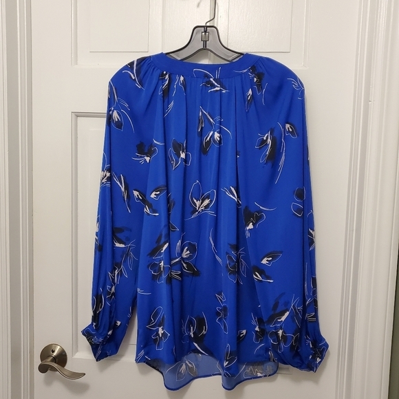 Nine West Colorful Floral Print Tunic Satin feel/look Size 0X, Business Casual - Picture 9 of 10